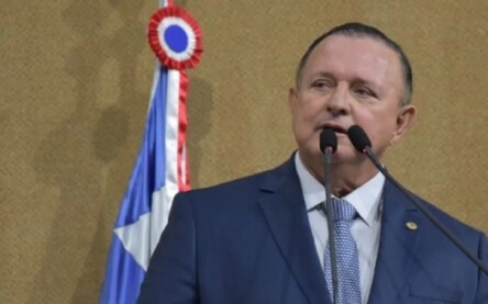 Adolfo Menezes