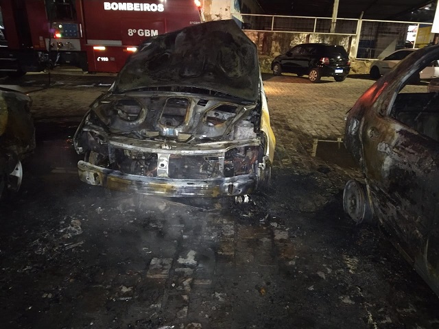 Carros Incendiados