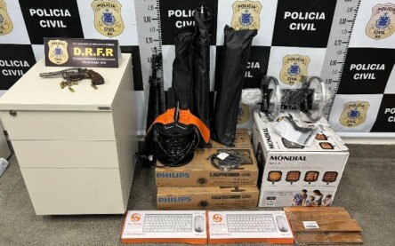 Polícia Civil prende suspeito de roubar veículos de entregas do Mercado Livre Correios