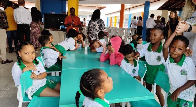 Inauguração de Escola
