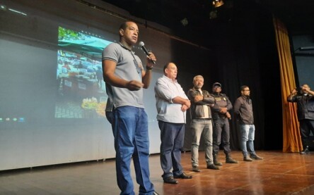 Reunião na CDL