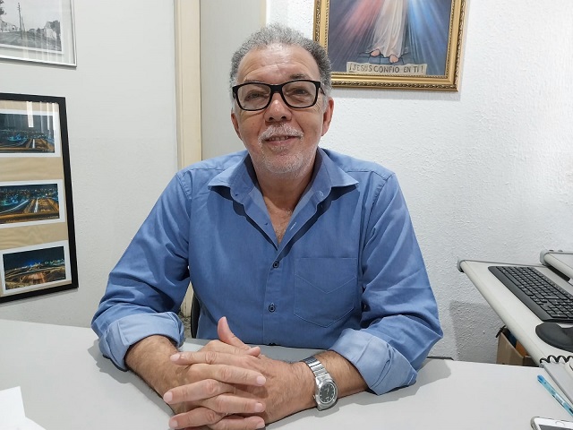 Secretário Carlos Brito