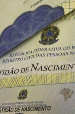 certidão de nascimento