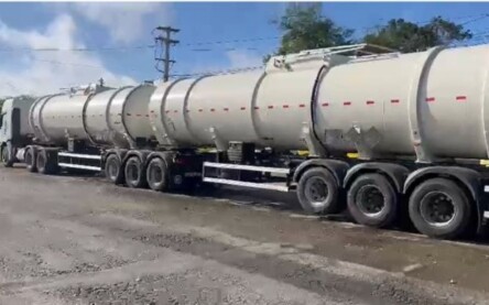 Caminhoneiro que dirigiu em zigue-zague na BR-116 estava passando mal, informa PRF