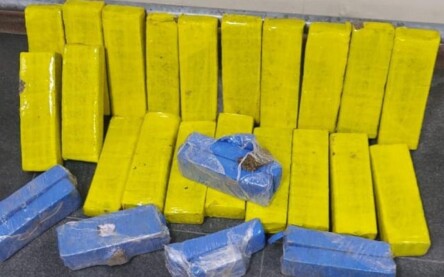 Polícia Militar apreende 27 tabletes de maconha no bairro Santo Antônio dos Prazeres