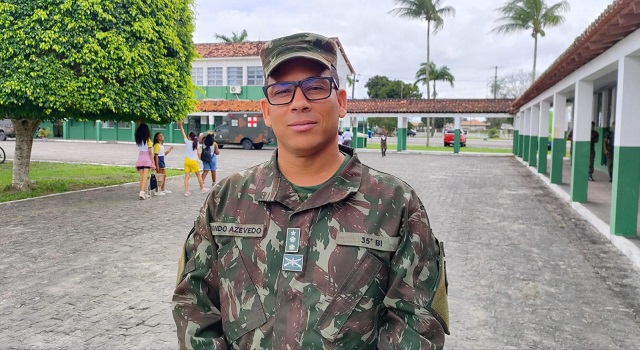 Comandante do 35º BI