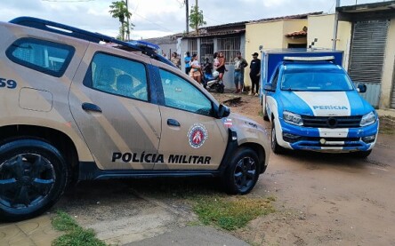 Homem é morto em residência no bairro Mangabeira