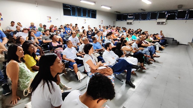 Uefs realiza