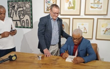 Jornalista Jailton Batista lança quarto livro: Amar é perigoso
