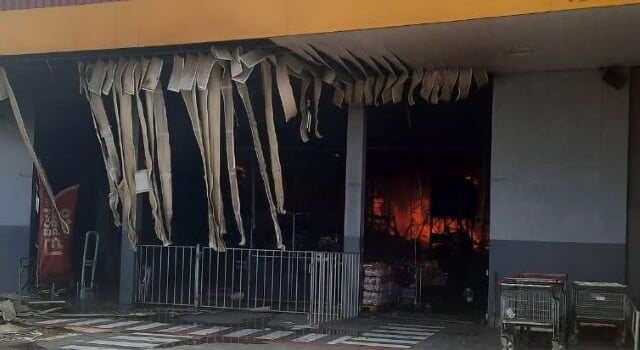 incêndio em lojas