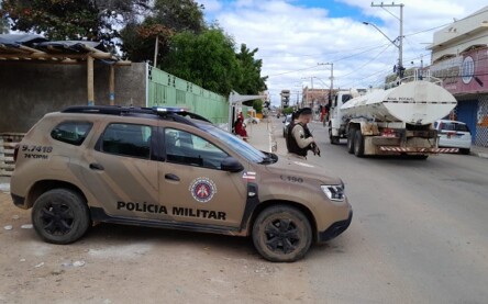 PM resgata duas pessoas mantidas em cárcere privado em Juazeiro