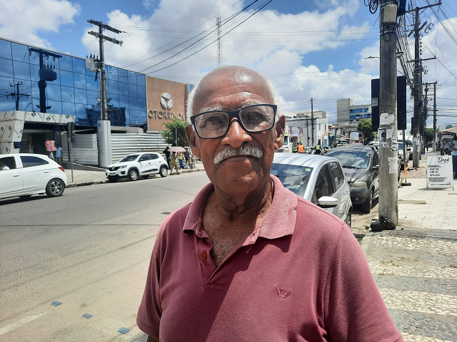 Rua Barão do Cotegipe, idoso Crispim