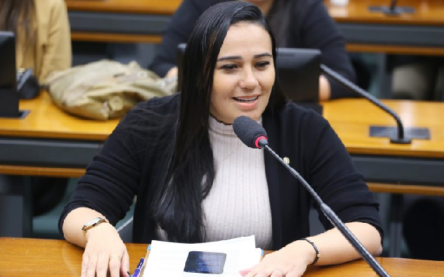 Dayany Bittencourt - autora da proposta - Foto - Vinicius Loures - Câmara dos Deputados