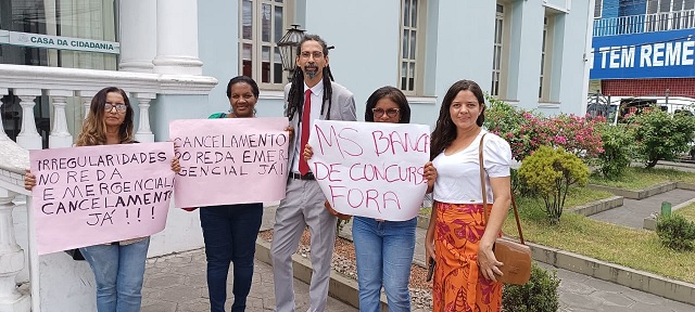 protesto candidatos do reda ft Paulo José acorda cidade3