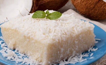 Bolo de Tapioca com Coco