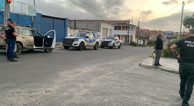 homem é morto no bairro jardim cruzeiro - PM.