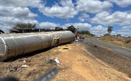 carreta tomba na ba 026 ft PRE