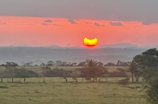 Eclipse Solar ft Miguel Pinto