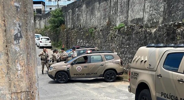 Corpo foi encontrado no bairro da Caixa D'Água em salvador