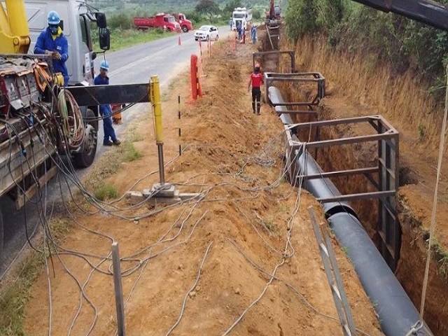 Adutora construída pela embasa