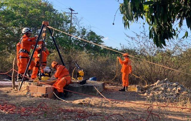 Ossada humana é encontrada em cisterna no distrito da Matinha