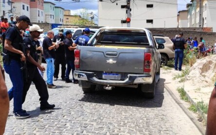 Homicídio dentro de carro no bairro Conceição