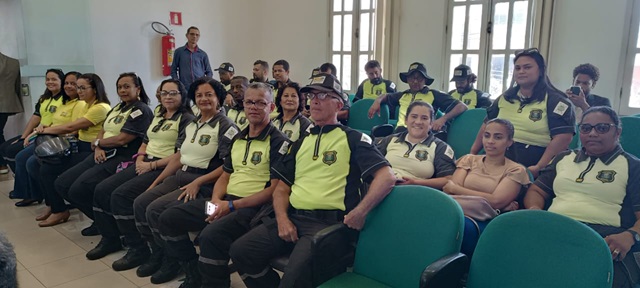 Agentes de trânsito de Feira de Santana na câmara ft Paulo José Acorda Cidade2