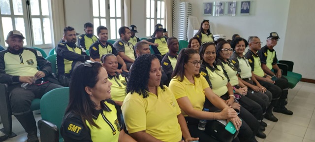 Agentes de trânsito de Feira de Santana na câmara ft Paulo José Acorda Cidade2