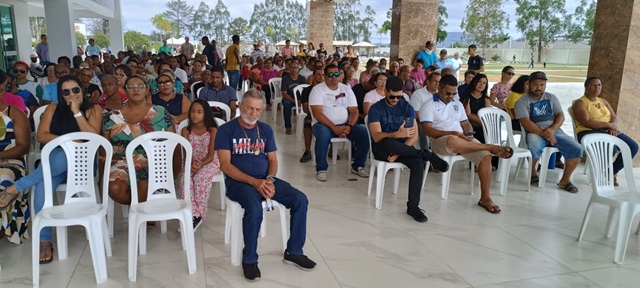 missa no cemitério jardim das flores ft Paulo José do Acorda Cidade1