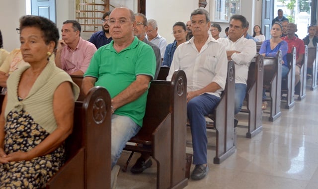 Missa em memória de Colbert Martins da Silva ft Izinaldo Barreto