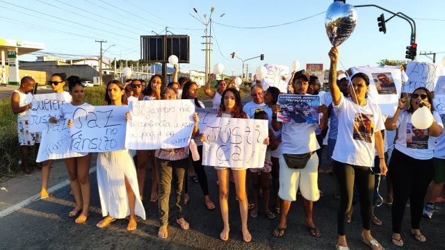 Manifestação no Anel de Contorno é marcada por pedidos de justiça pela morte de metalúrgico assassinado após acidente