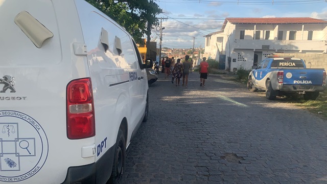 homicídio na mangabeira - PM - polícia - perícia