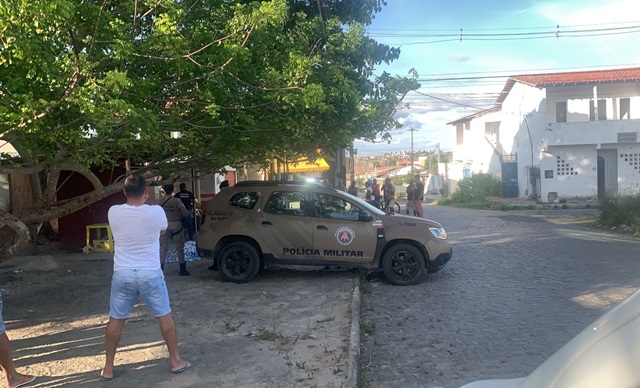 homicídio na mangabeira - PM - polícia - perícia