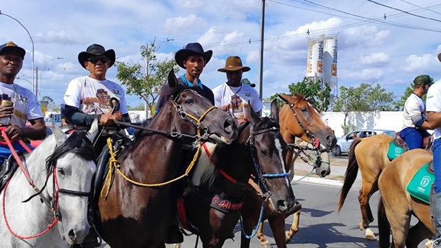 15ª cavalgada solidária ft Ed santos acorda cidade6