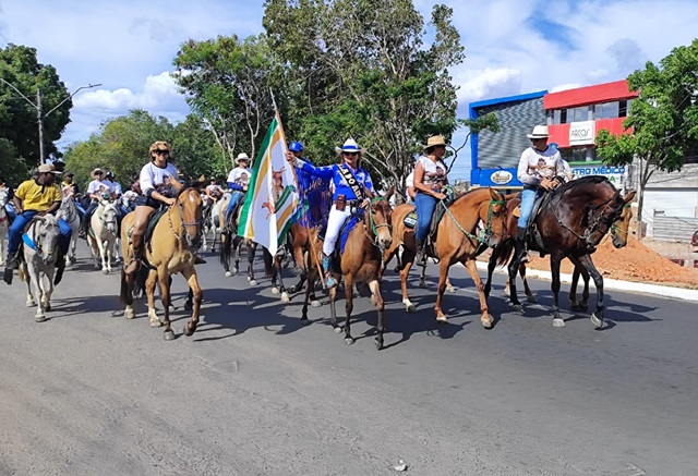 15ª cavalgada solidária ft Ed santos acorda cidade6