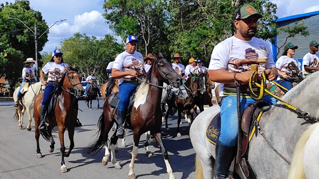 15ª cavalgada solidária ft Ed santos acorda cidade6