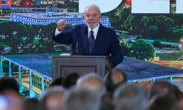 l. O evento marcou um ano da depredação dos palácios da Praça dos Três Poderes, em Brasília.