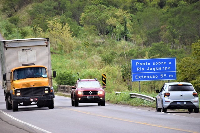 rodovias - ultapassagem - PRF - veículos carros