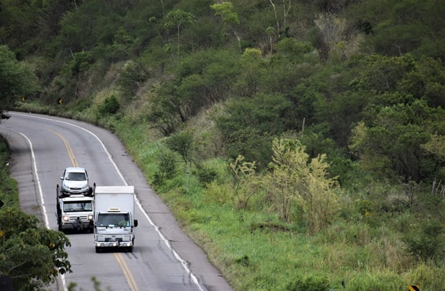 rodovias - ultapassagem - PRF - veículos carros