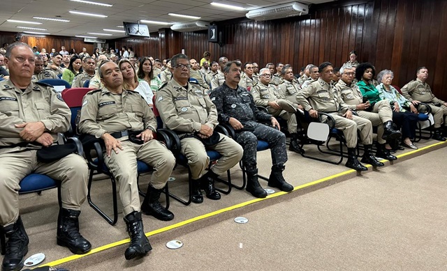 PMs recebem capacitação em Direitos Humanos para atuação em eventos populares na Bahia