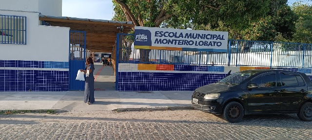 Escola Monteiro Lobato