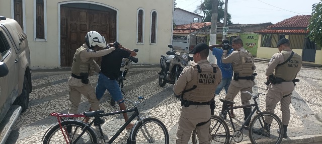 Policiamento na Mantiba