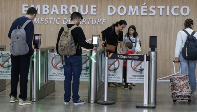 embarque - aviação- aeroporto ft ag brasil