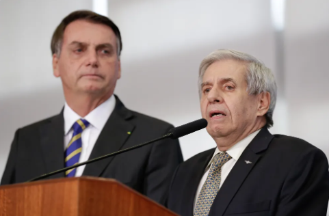 General Heleno e o ex-presidente Jair Bolsonaro, em imagem de arquivo — Foto - Divulgação - Carolina Antunes - PR