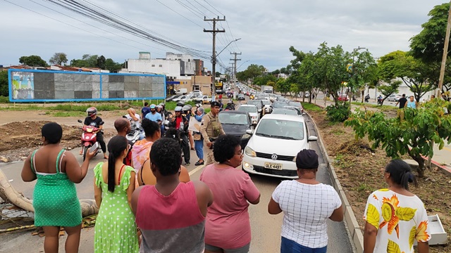 Manifestação na Fraga Maia