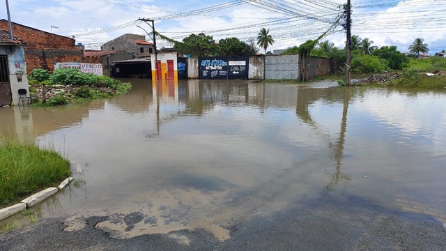 Rua Maria Joana, bairro Mangabeira