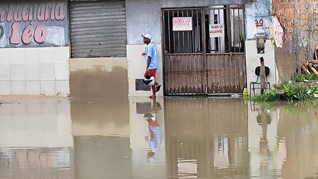 Rua Maria Joana, bairro Mangabeira