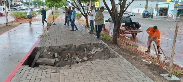 Buraco avenida Fraga Maia - ft paulo josé acorda cidade2