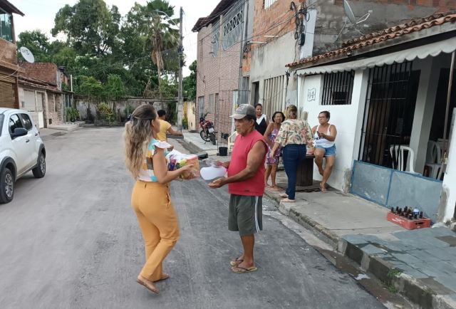 Sustentare doa alimentos para moradores afetados pelas chuvas