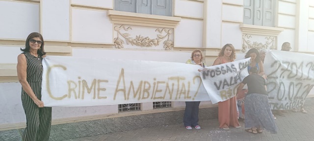 Moradores do bairro Papagaio